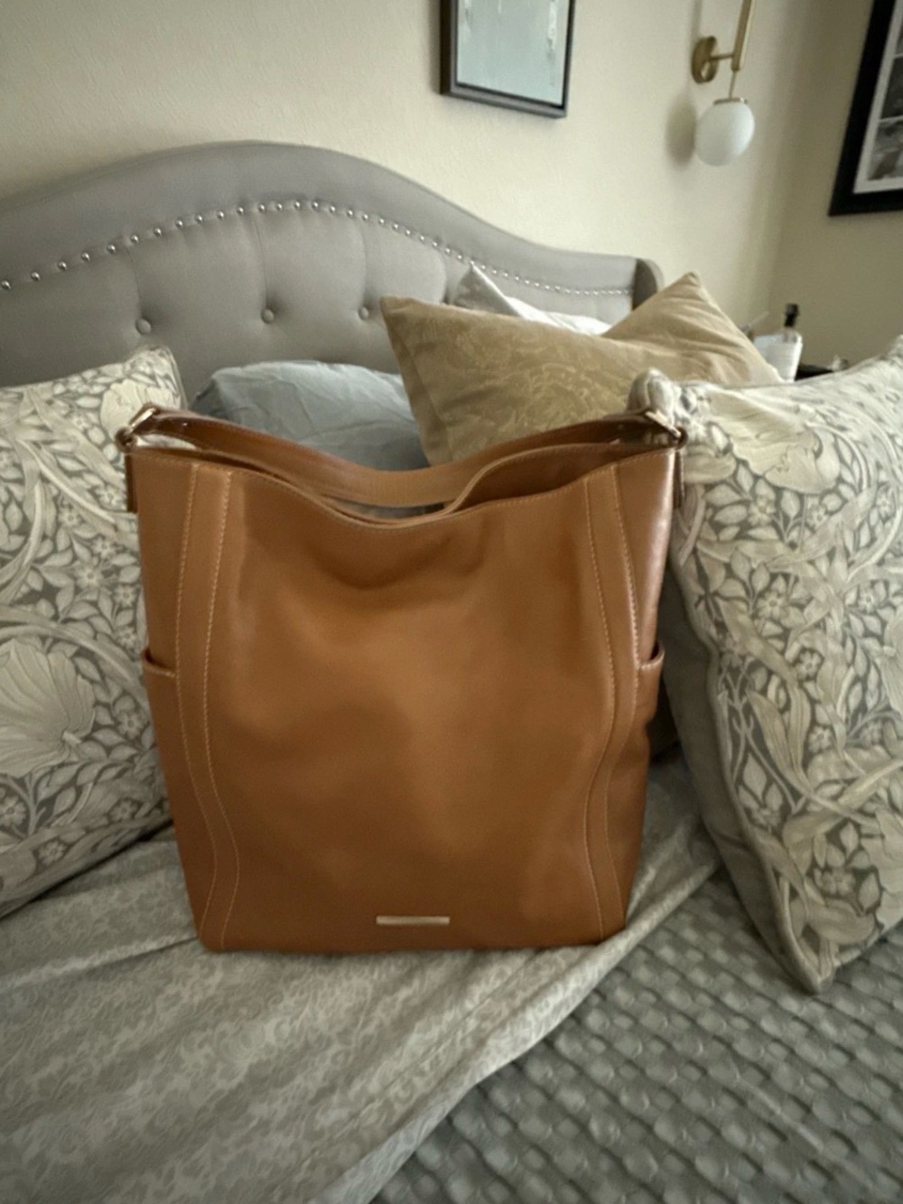 BRAHMIN Caramel-Colored Pebbled LEATHER Hobo/Slouchy Bag! Perfection!🍁Fall Vibes
